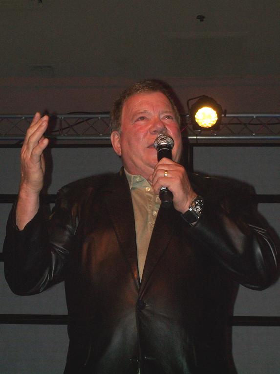 Captain Kirk Does Battle with 10 Year Old Fab! OMG! Captain Kirk Does Battle with 10 Year Old Fab! OMG!