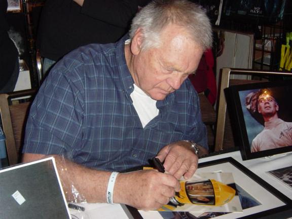 Gary Lockwood - Clisk to visit Creation Entertainment Gary Lockwood - Clisk to visit Creation Entertainment