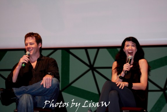 2010 - Hubcon Ben Browder - Claudia Black courtesy PaganX Lisa