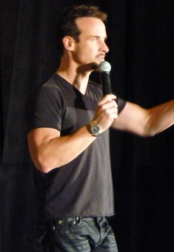 2010 VanCon - Colin Cunningham