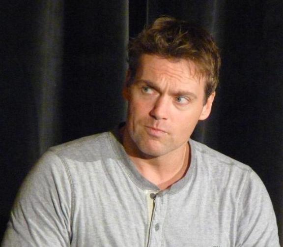 2010 VanCon - Michael Shanks