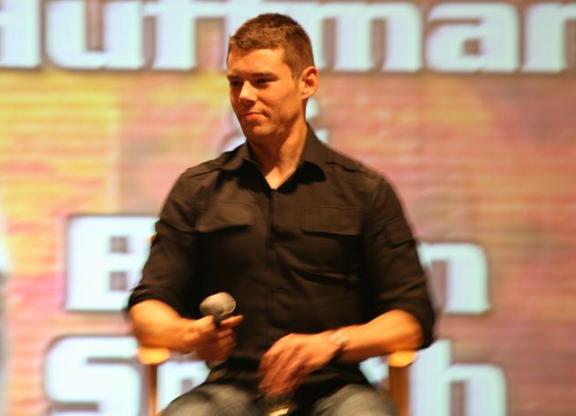 MinCon 2010 - SGU Star Brian J Smith!