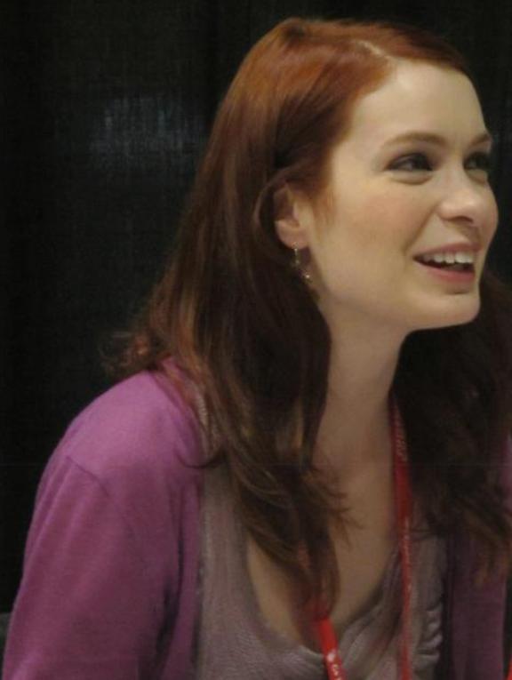 Felicia Day of The Guild at Phoenix Comiccon!